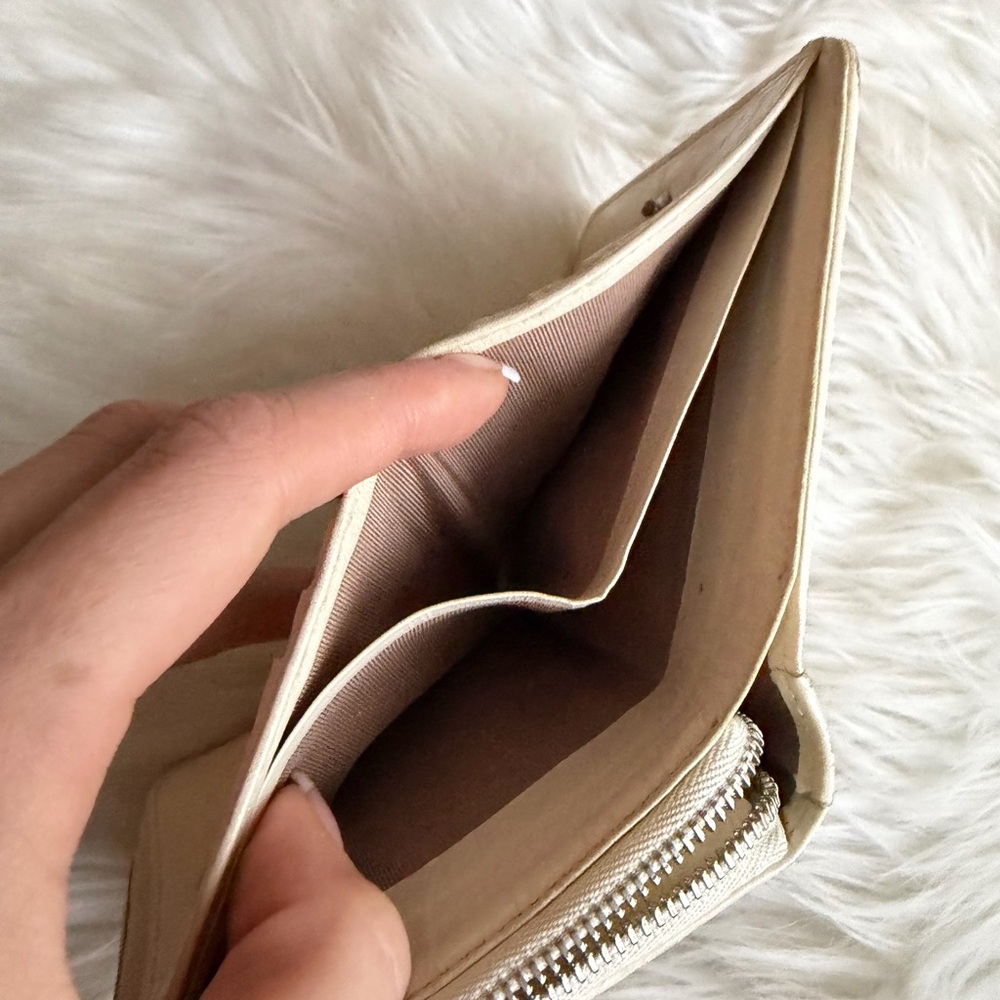 Burberry Plaid Compact Zip Wallet - Picture 9 of 10